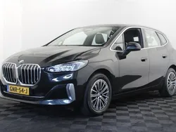 Zwart Gebruikt 2023 BMW 218 Stationwagen | € 25.999 (Goede deal)