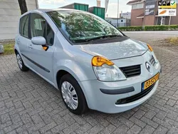 Grijs Gebruikt 2005 Renault Modus Authentique MPV | € 1.999 (Eerlijke prijs)
