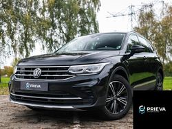 Zwart Gebruikt 2022 VW Tiguan Comfortline SUV | € 25.750 (Super prijs)