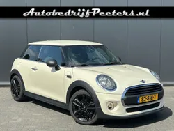 Wit Gebruikt 2016 Mini ONE Chili Hatchback | € 10.950 (Eerlijke prijs)