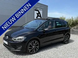 Zwart, metallic lak Gebruikt 2014 VW Golf Sportsvan Highline MPV | € 12.450 (Eerlijke prijs)