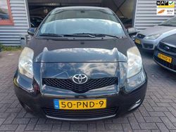 Zwart Gebruikt 2011 Toyota Yaris Hatchback | € 2.900 (Goede deal)