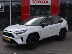 Wit Gebruikt 2024 Toyota RAV4 Hybrid Style SUV | € 49.890 (Eerlijke prijs)