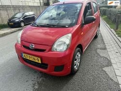 Rood Gebruikt 2011 Daihatsu Cuore Hatchback | € 799 (Eerlijke prijs)