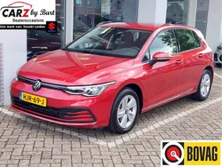 Rood Gebruikt 2024 VW Golf VIII Life Hatchback | € 26.945 (Goede deal)