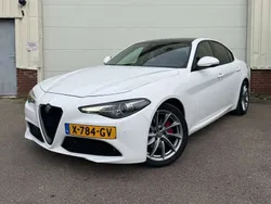 Wit Gebruikt 2019 Alfa Romeo Giulia Super Sedan | € 28.950 (Eerlijke prijs)