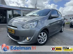Grijs, metallic lak Gebruikt 2015 Mitsubishi Space Star Hatchback | € 6.950 (Eerlijke prijs)