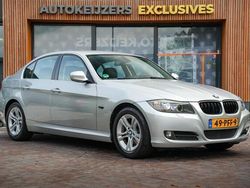Grijs, metallic lak Gebruikt 2011 BMW 318 Sedan | € 7.900 (Eerlijke prijs)