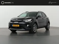 Zwart, metallic lak Gebruikt 2020 Kia Stonic SUV | € 16.435 (Eerlijke prijs)