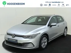 Zilver Gebruikt 2021 VW Golf VIII Life Hatchback | € 19.950 (Goede deal)