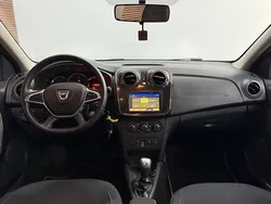 Zwart Gebruikt 2018 Dacia Logan MCV Lauréate MPV | € 8.890 (Goede deal)