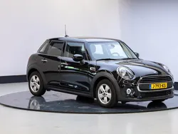 Zwart Gebruikt 2020 Mini Cooper Business Hatchback | € 16.945 (Eerlijke prijs)