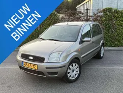 Grijs Gebruikt 2003 Ford Fusion Trend MPV | € 900 (Super prijs)