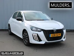 Wit Nieuw 2024 Peugeot 208 Style Hatchback | € 21.993 (Goede deal)