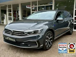 Grijs, metallic lak Gebruikt 2021 VW Passat GTE Stationwagen | € 23.600 (Eerlijke prijs)