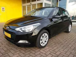 Zwart Gebruikt 2018 Hyundai i20 Hatchback | € 12.995 (Eerlijke prijs)