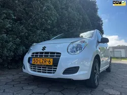 Wit, metallic lak Gebruikt 2010 Suzuki Alto Comfort+ Hatchback | € 3.750 (Eerlijke prijs)