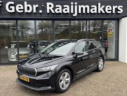 Zwart Gebruikt 2022 Skoda Enyaq iV SUV | € 21.900 (Super prijs)