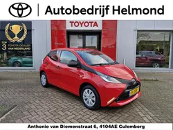 Rood Gebruikt 2016 Toyota Aygo Hatchback | € 9.349 (Eerlijke prijs)