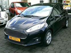 Zwart Gebruikt 2015 Ford Fiesta Titanium Hatchback | € 5.450 (Duur)
