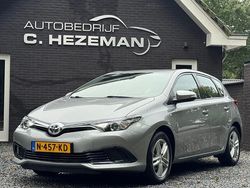 Grijs Gebruikt 2015 Toyota Auris Hatchback | € 10.945 (Goede deal)
