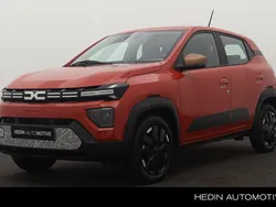 Rood Nieuw 2025 Dacia Spring Extreme Hatchback | € 20.750 (Iets duurder)