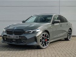 Grijs Nieuw 2025 BMW 330e Executive Sedan | € 79.554 (Duur)