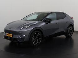 Grijs Nieuw 2025 Lynk & Co 02 SUV | € 37.895