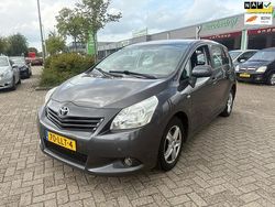 Grijs Gebruikt 2010 Toyota Verso MPV | € 9.950 (Iets duurder)