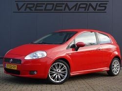 Rood Gebruikt 2008 Fiat Grande Punto Sport Hatchback | € 950 (Goede deal)