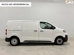 Wit Gebruikt 2022 Opel Vivaro-e Combi Edition Van | € 14.444 (Super prijs)