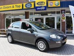 Grijs Gebruikt 2016 Fiat Punto Young Hatchback | € 9.945 (Duur)