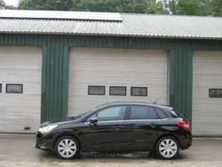 Zwart Gebruikt 2011 Citroën C4 Tendance Hatchback | € 4.950 (Eerlijke prijs)