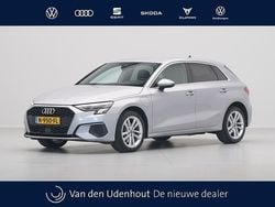 Grijs, metallic lak Gebruikt 2020 Audi A3 Sportback Hatchback | € 23.840 (Goede deal)