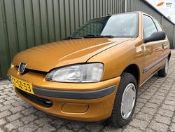 Geel Gebruikt 1998 Peugeot 106 Hatchback | € 1.500 (Iets duurder)