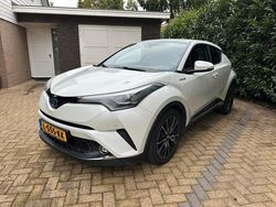 Gebruikt 2017 Toyota C-HR SUV | € 15.499 (Eerlijke prijs)