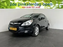 Zwart Gebruikt 2008 Opel Corsa Sport Hatchback | € 2.249 (Eerlijke prijs)