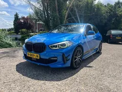 Blauw Gebruikt 2020 BMW 118 Executive Hatchback | € 18.950