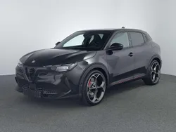 Zwart Nieuw 2025 Alfa Romeo Junior Veloce SUV | € 53.900 (Duur)