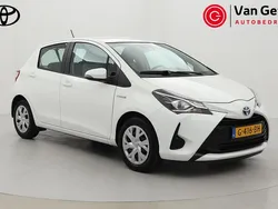 Wit Gebruikt 2019 Toyota Yaris Hybrid Active Hatchback | € 16.499 (Eerlijke prijs)