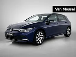 Blauw Gebruikt 2022 VW Golf VIII Pro Hatchback | € 26.400 (Goede deal)