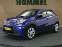 Blauw Gebruikt 2024 Toyota Aygo Play Hatchback | € 20.645 (Goede deal)