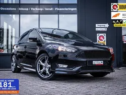 Zwart Gebruikt 2018 Ford Focus ST-Line Hatchback | € 10.990 (Goede deal)