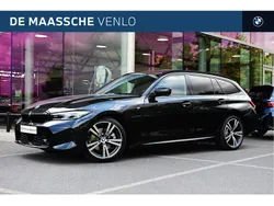 Zwart Gebruikt 2024 BMW 330e Executive Stationwagen | € 52.450 (Super prijs)