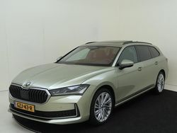 Geel Gebruikt 2025 Skoda Superb Business Line Stationwagen | € 43.950