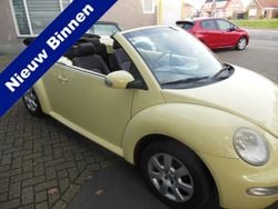 Geel Gebruikt 2003 VW Beetle Highline Cabriolet | € 5.350