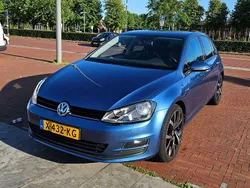 Blauw Gebruikt 2014 VW Golf VII Highline Hatchback | € 11.000 (Eerlijke prijs)