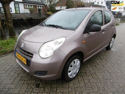 Bruin Gebruikt 2011 Suzuki Alto Hatchback | € 2.545 (Eerlijke prijs)