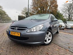 Grijs Gebruikt 2004 Peugeot 307 CC Cabriolet | € 995 (Eerlijke prijs)