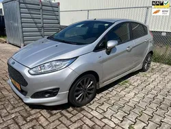 Grijs Gebruikt 2017 Ford Fiesta ST-Line Hatchback | € 3.950